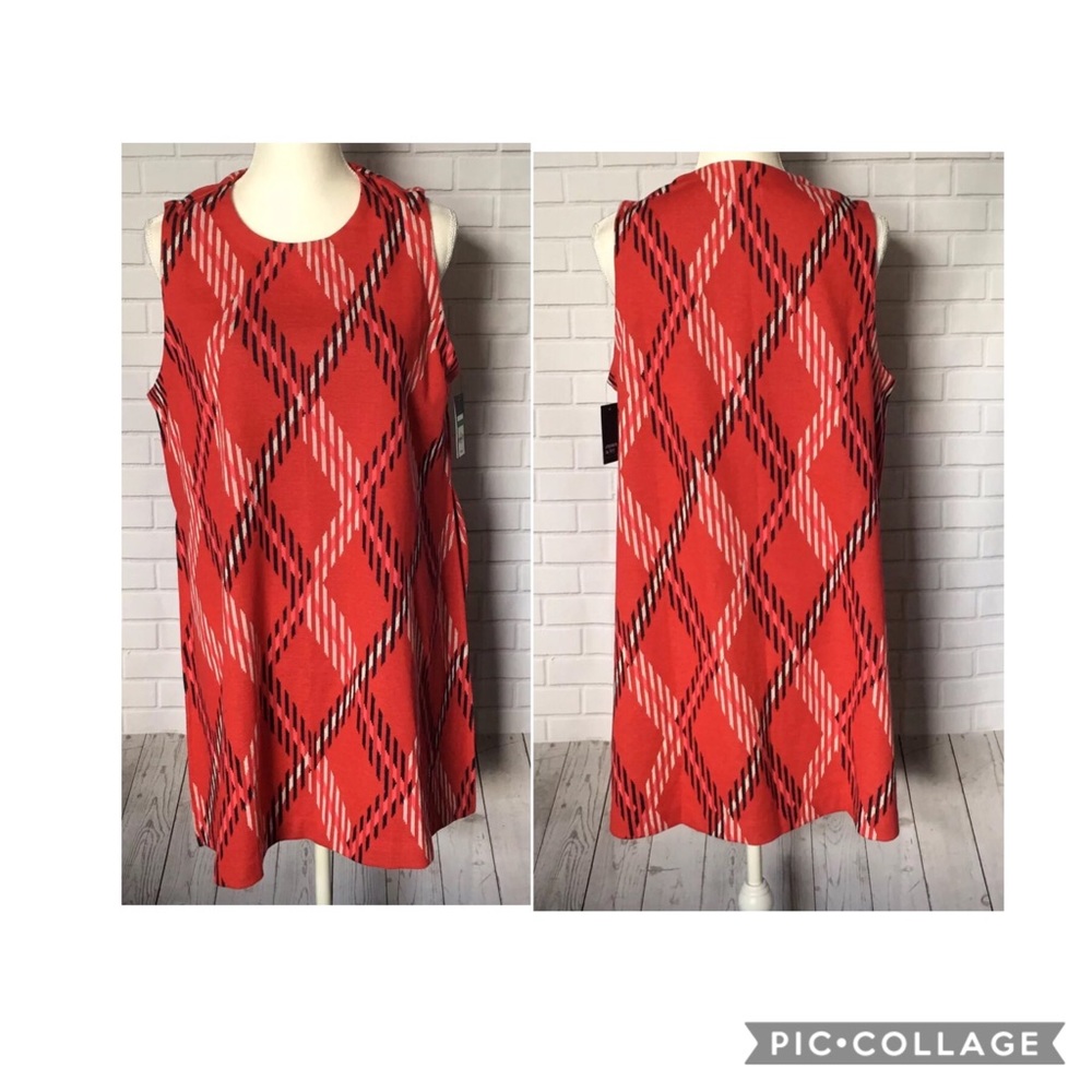 Crown & Ivy Women's Tunic size large Red Black NWT
